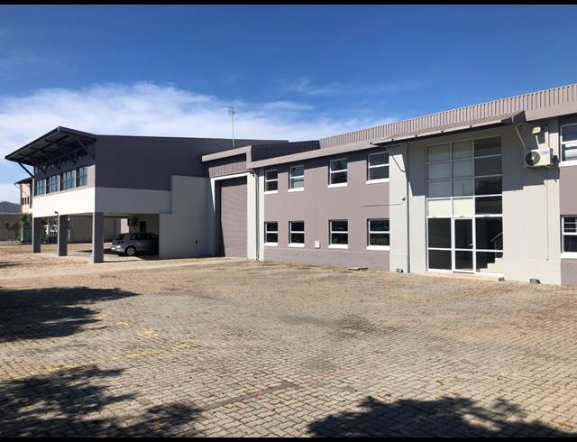 1,890M² WAREHOUSE TO LET IN AIRPORT INDUSTRIA